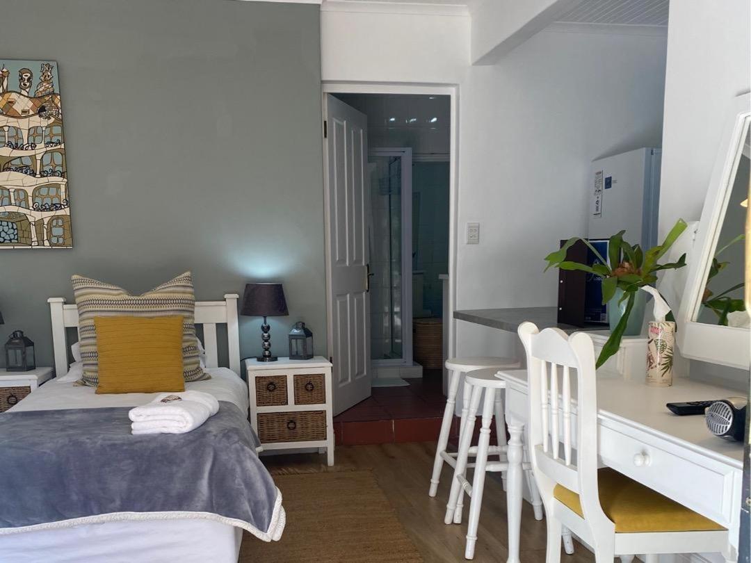 Dunvegan Villa *